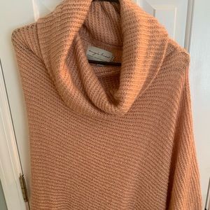 Evy’s tree Holly Poncho